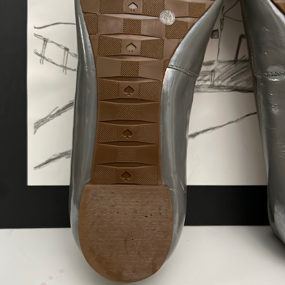Kate Spade Tock Bow Ballet Flats in Lite Grey Patent Leather Women’s Size 7.5 - Picture 16 of 16